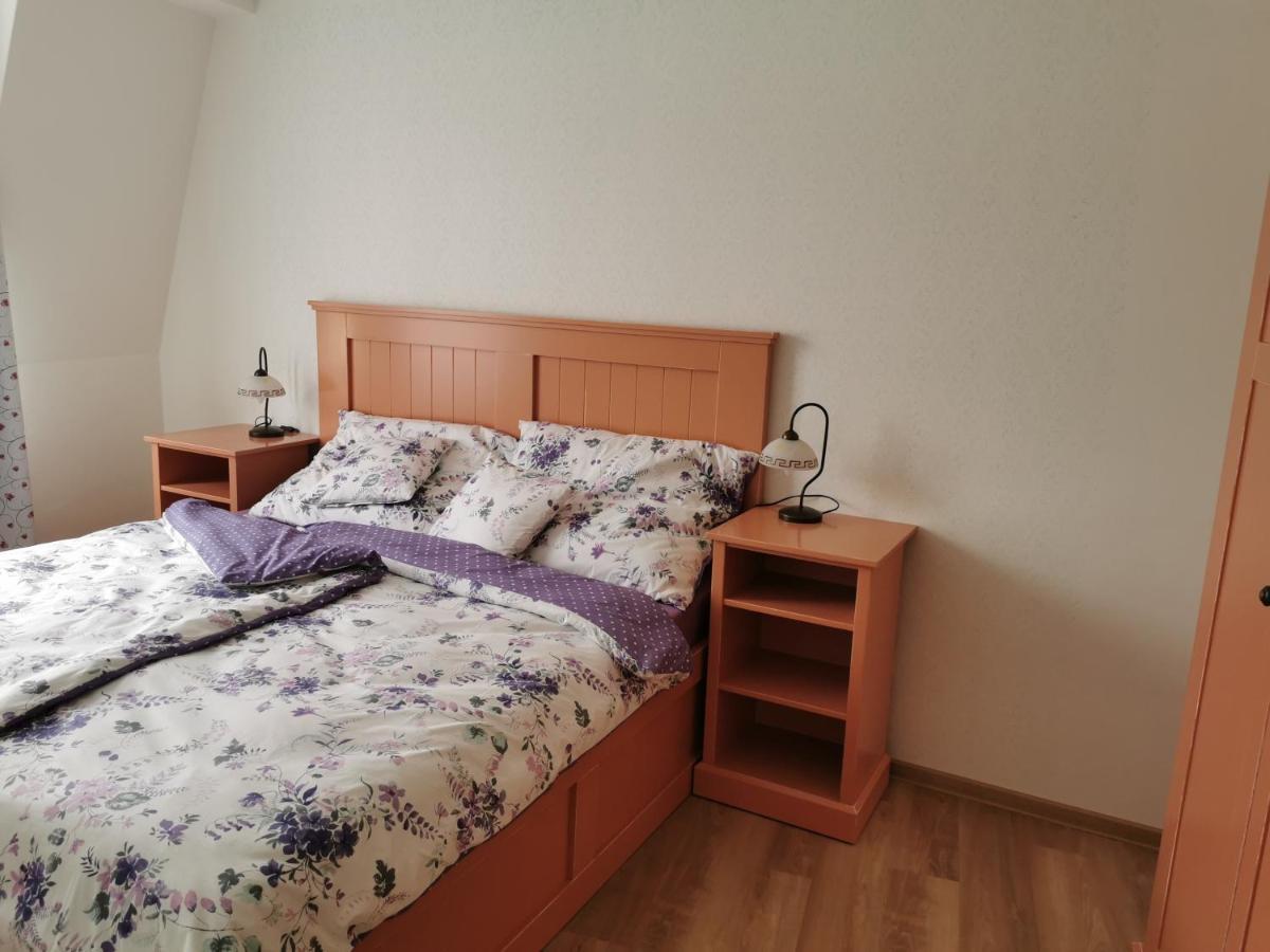 Luxusni *